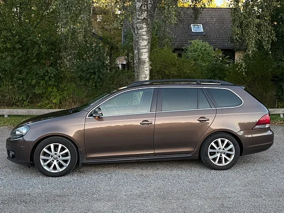 Volkswagen Golf Vi 2011 photo 2