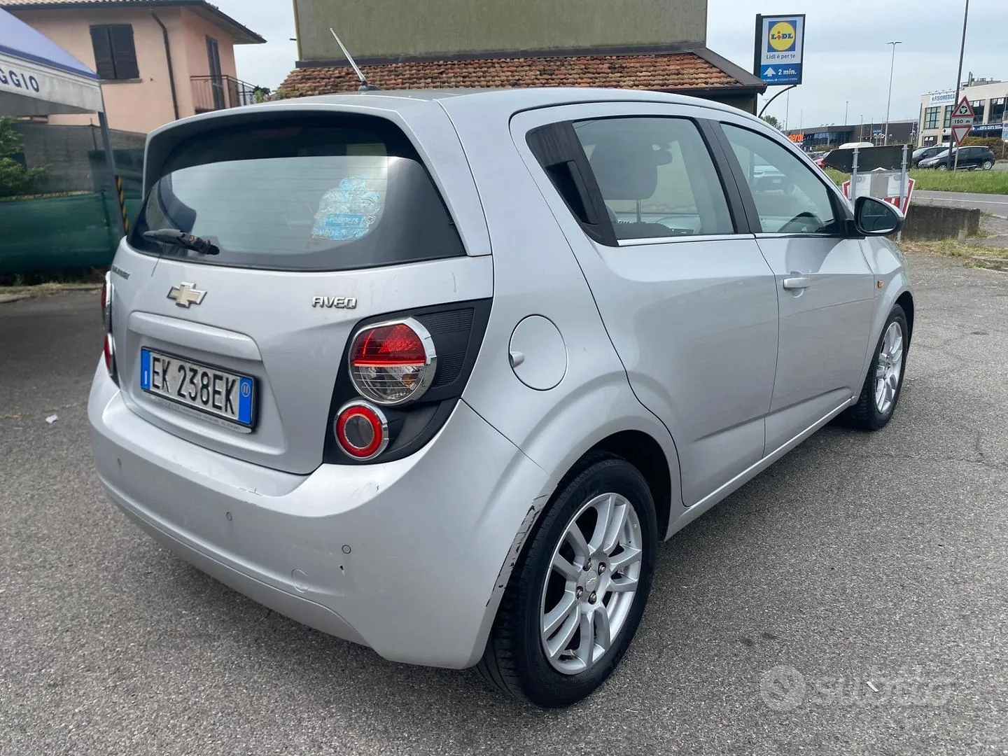 Chevrolet Aveo 2011 photo 3