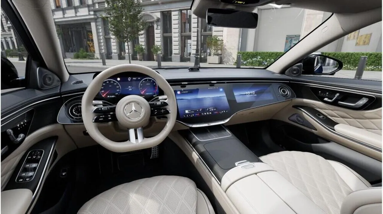 Mercedes-Benz S-Class photo 5