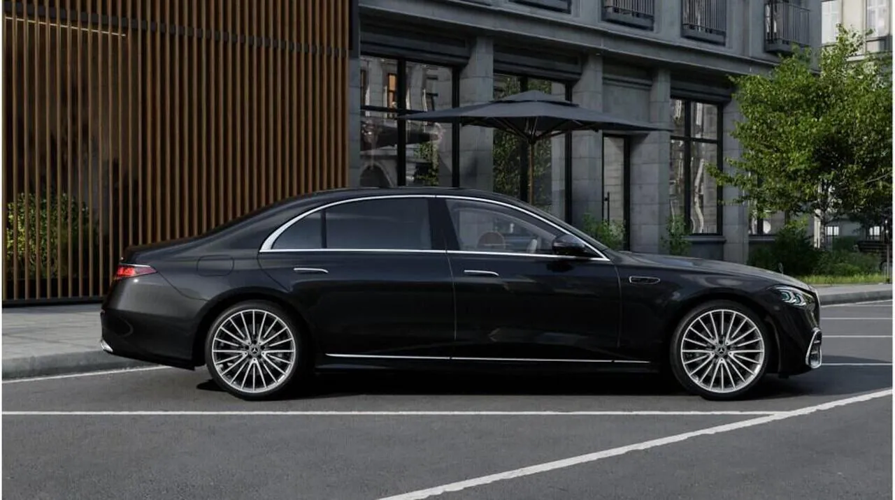 Mercedes-Benz S-Class photo 3