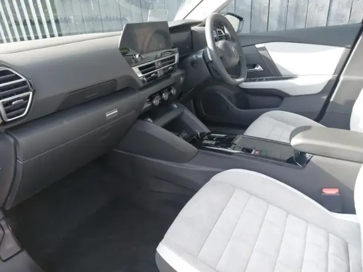 Citroen C4 2026 photo 5