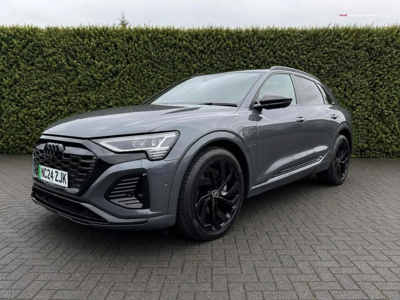Audi Q8 E-Tron 2024 photo 3
