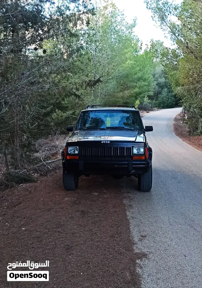 Jeep Cherokee