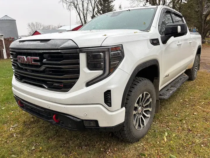 GMC Sierra 2023 photo 2