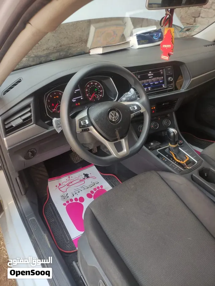Volkswagen Jetta 2019 photo 3