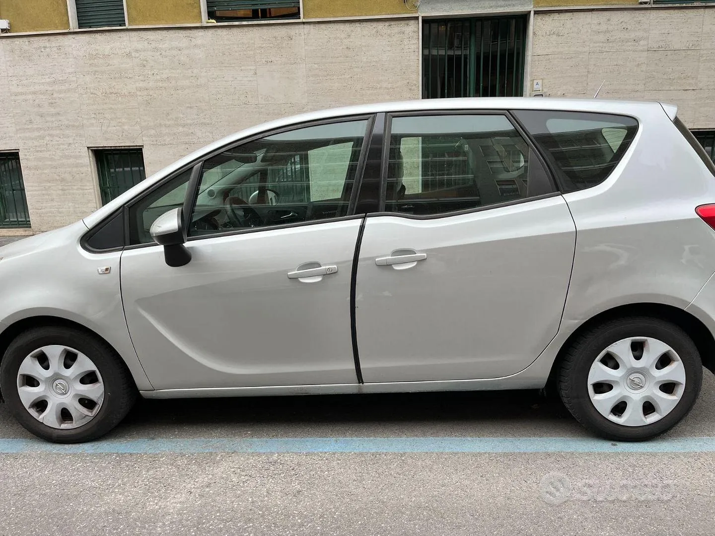 Opel Meriva 2011 photo 2