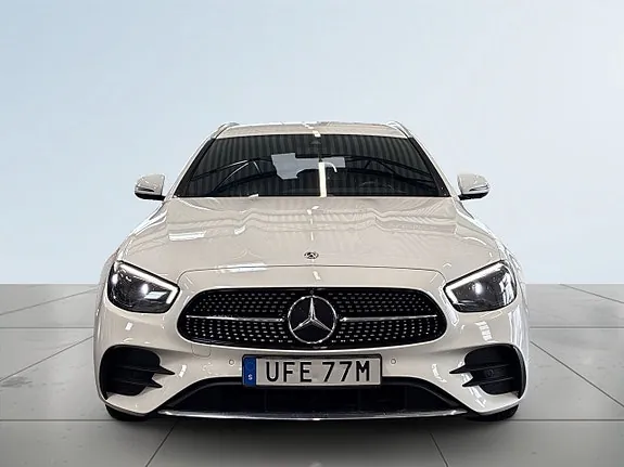 Mercedes-Benz E300 2021 photo 2