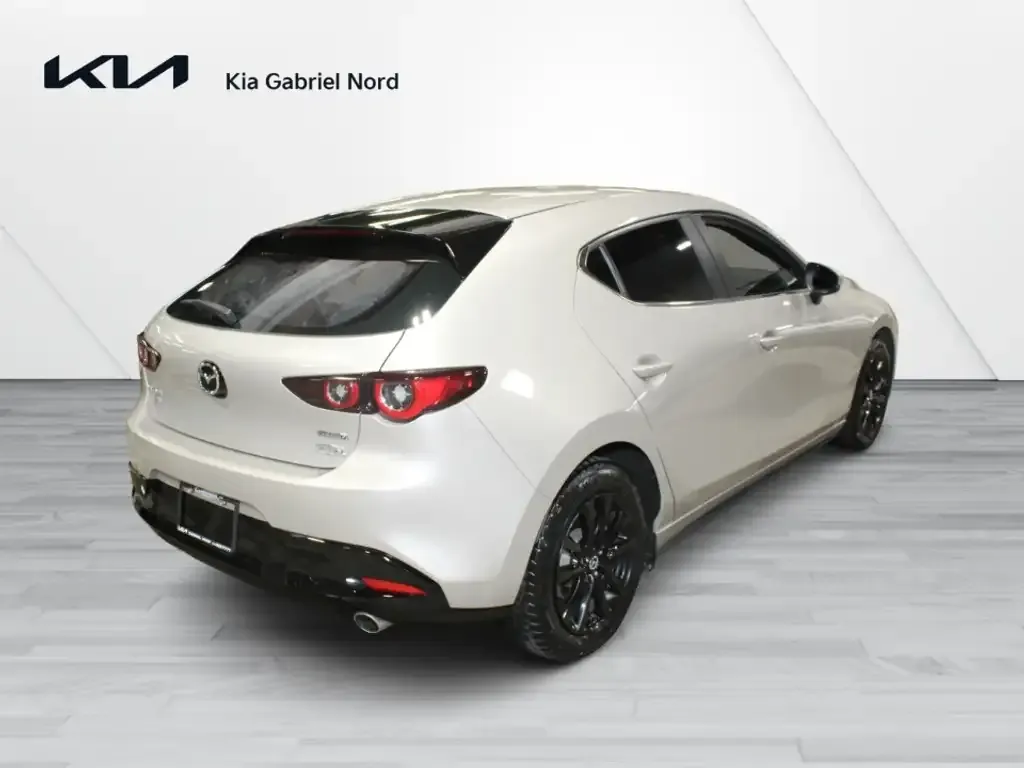 Mazda 3 2022 photo 4