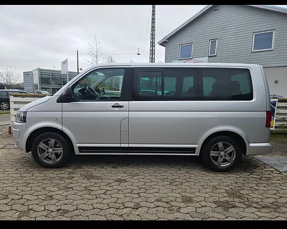 Volkswagen Multivan 2014 photo 3