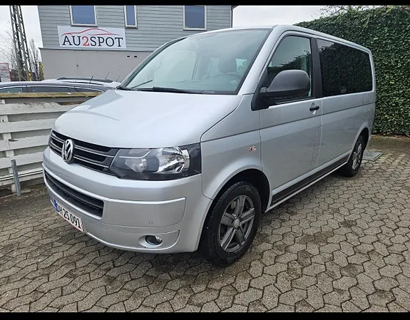 Volkswagen Multivan 2014 photo 2