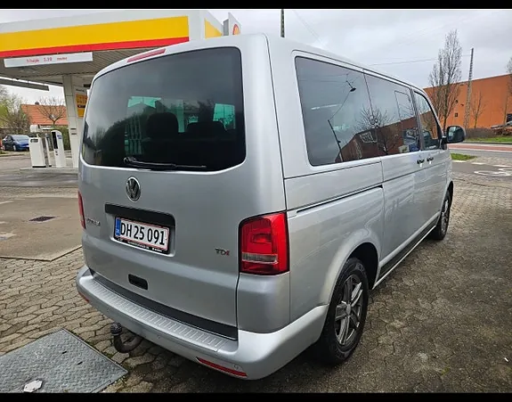 Volkswagen Multivan 2014 photo 4
