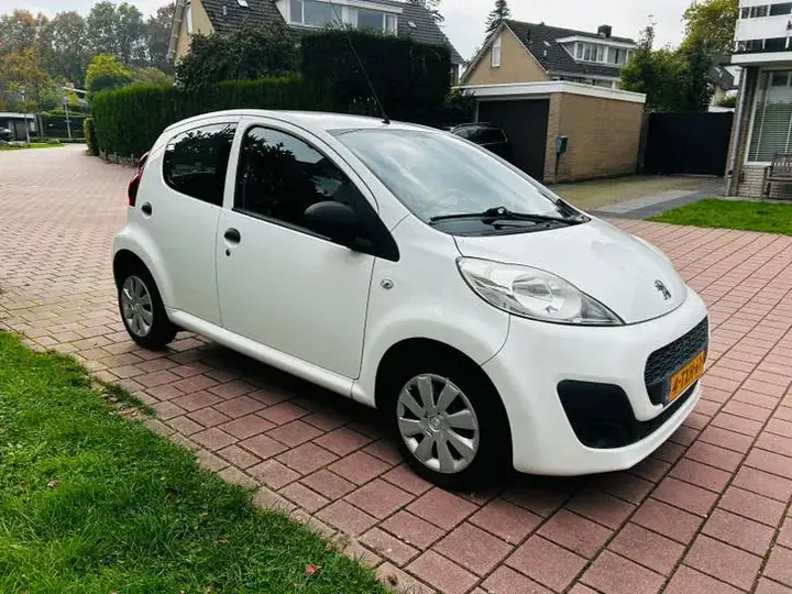 Peugeot 107