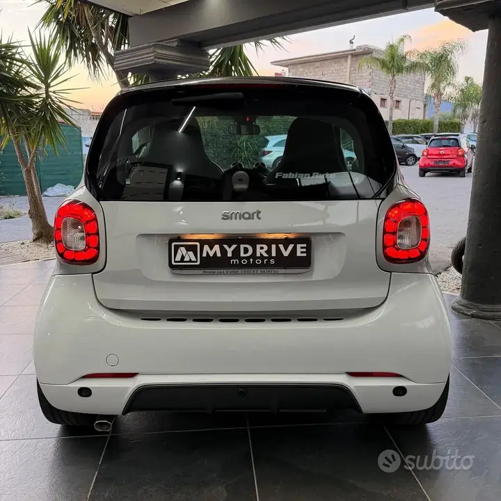 Smart Fortwo 2017 photo 5