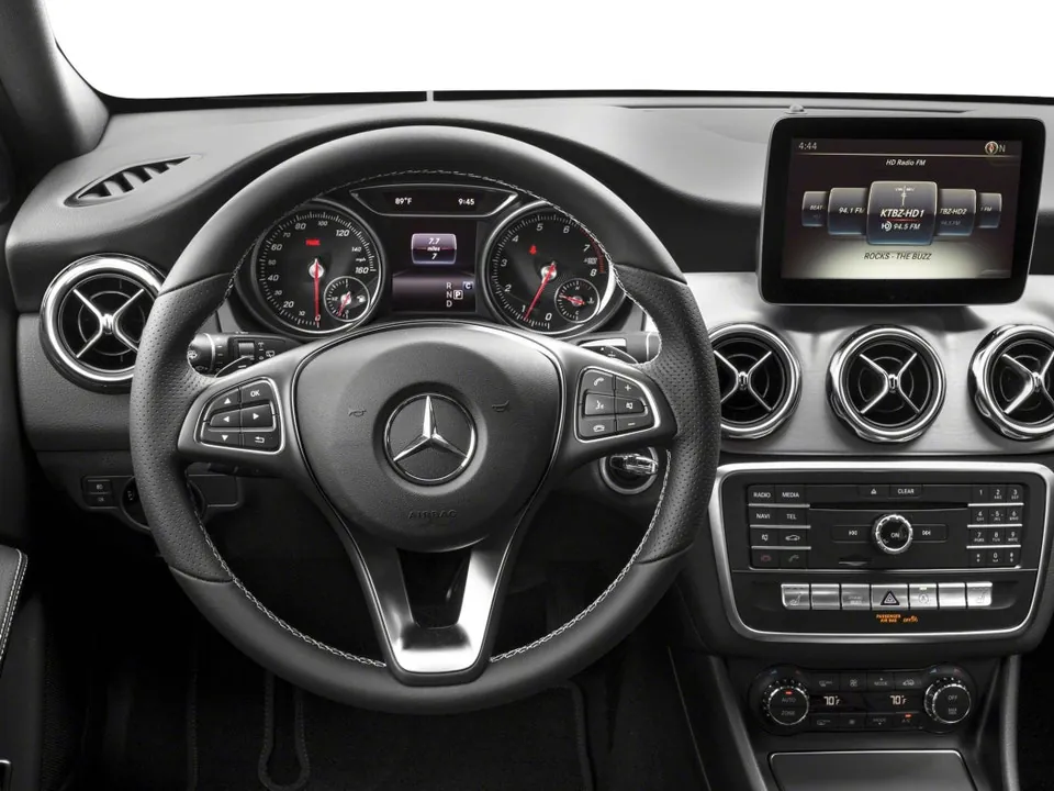 Mercedes-Benz Gla 2018 photo 4