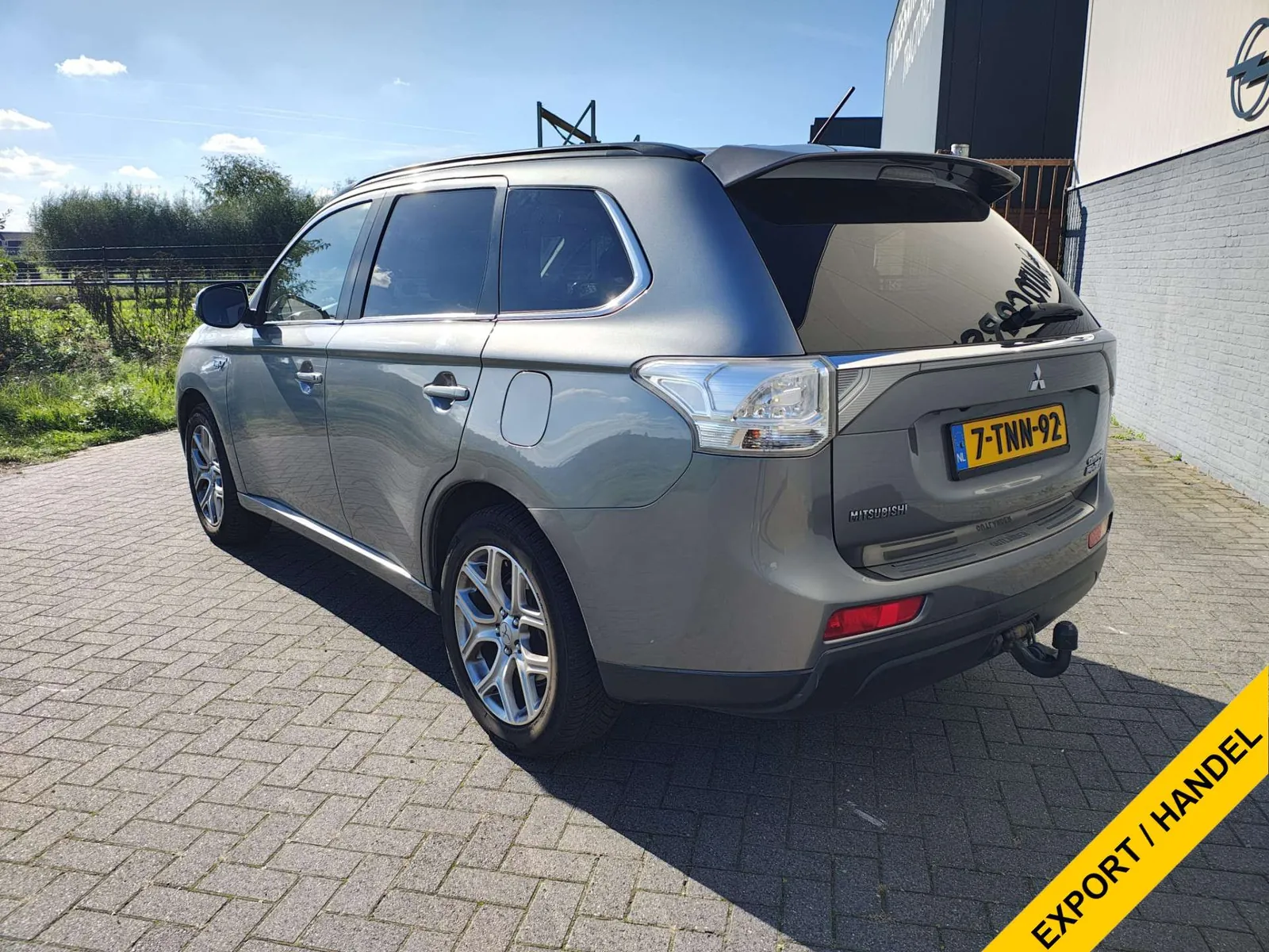 Mitsubishi Outlander 2014 photo 4