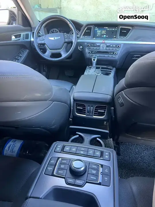 Genesis G80 2017 photo 3