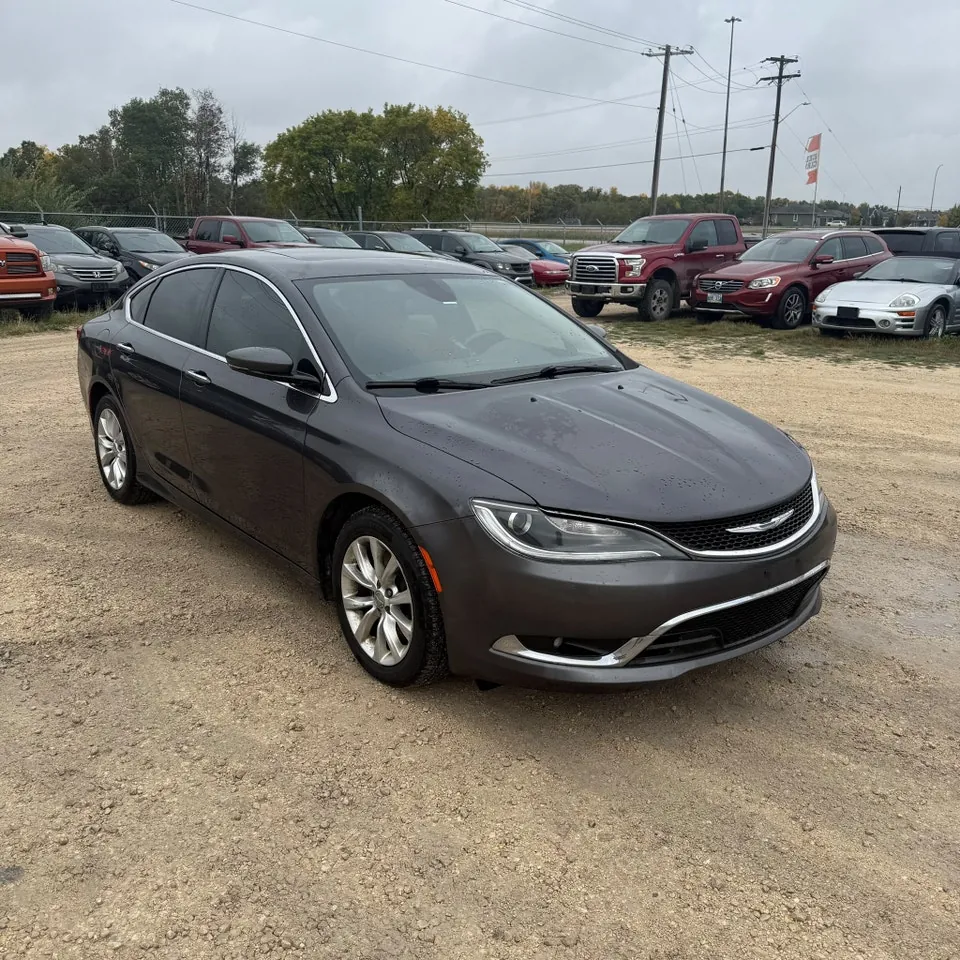 Chrysler 200