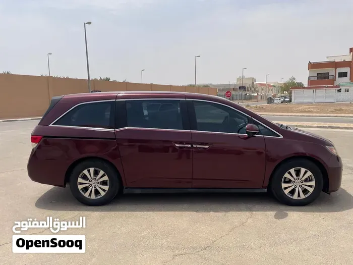 Honda Odyssey 2016 photo 3