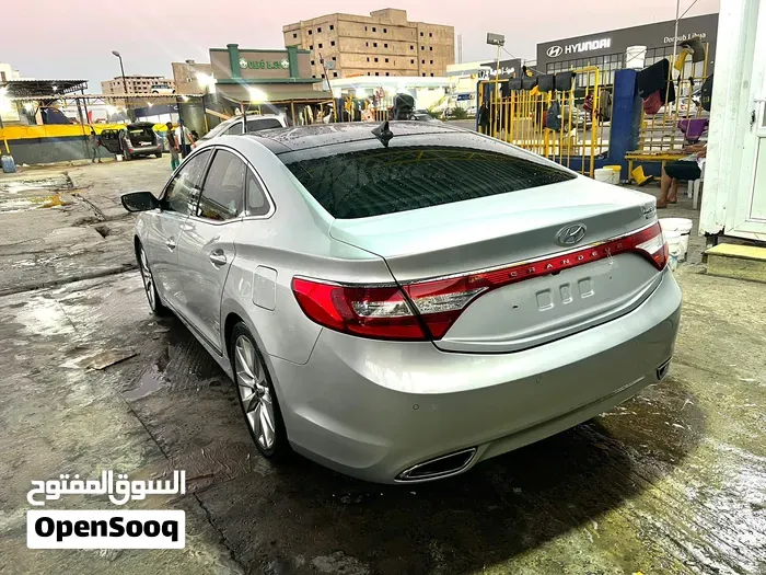 Hyundai Azera
