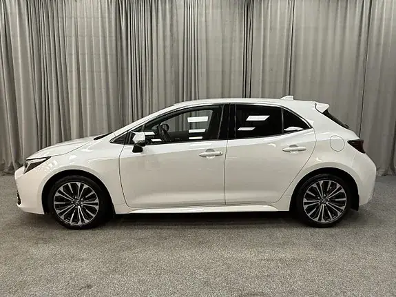 Toyota Corolla 2023 photo 2