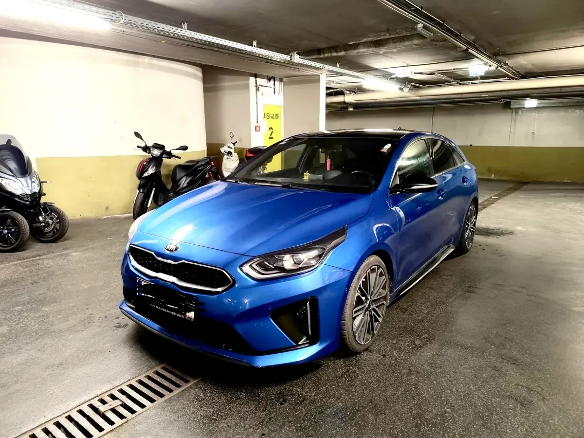 Kia Proceed