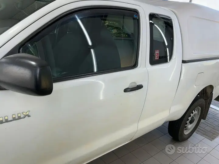 Toyota Hilux 2015 photo 5