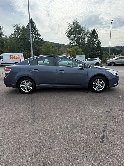 Toyota Avensis 2009 photo 5