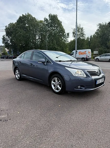 Toyota Avensis 2009 photo 2