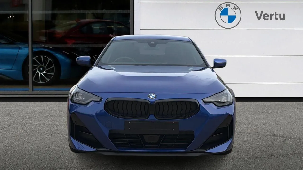 BMW 2 Series 2026 photo 2