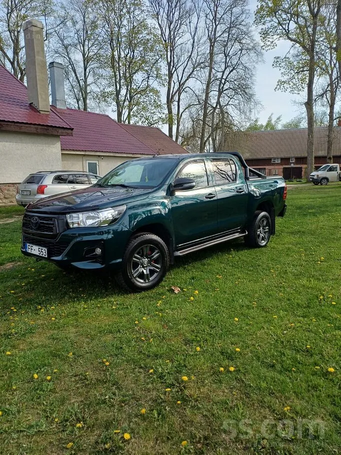 Toyota Hilux 2018 photo 2