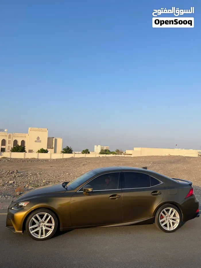 Lexus Is 250 2015 photo 2