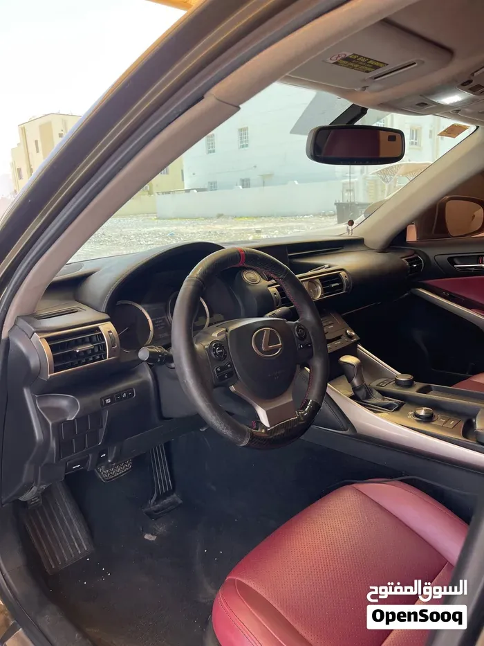Lexus Is 250 2015 photo 4