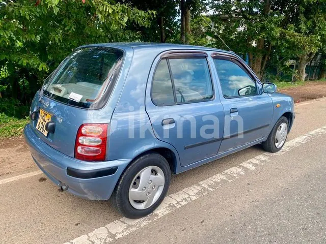 Nissan March 1999 photo 5