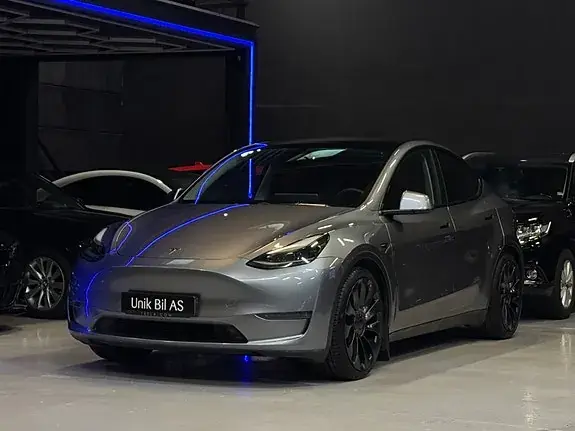 Tesla Model Y 2023 photo 2