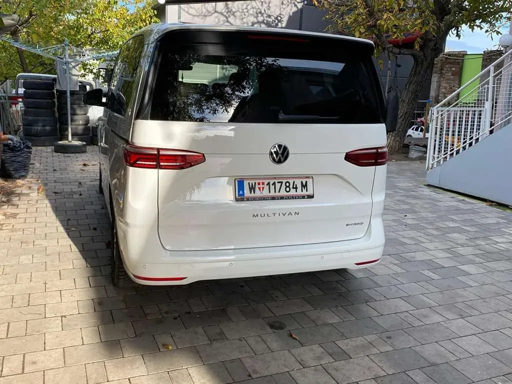 Volkswagen Multivan 2022 photo 3