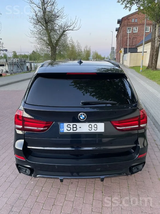 BMW X5 2014 photo 2