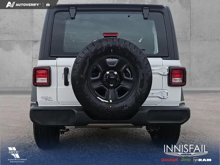 Jeep Wrangler 2026 photo 5