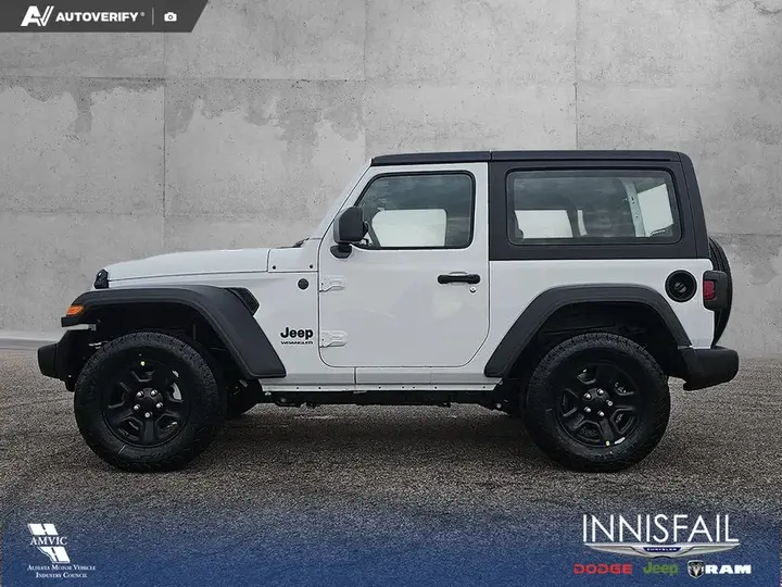Jeep Wrangler 2026 photo 3