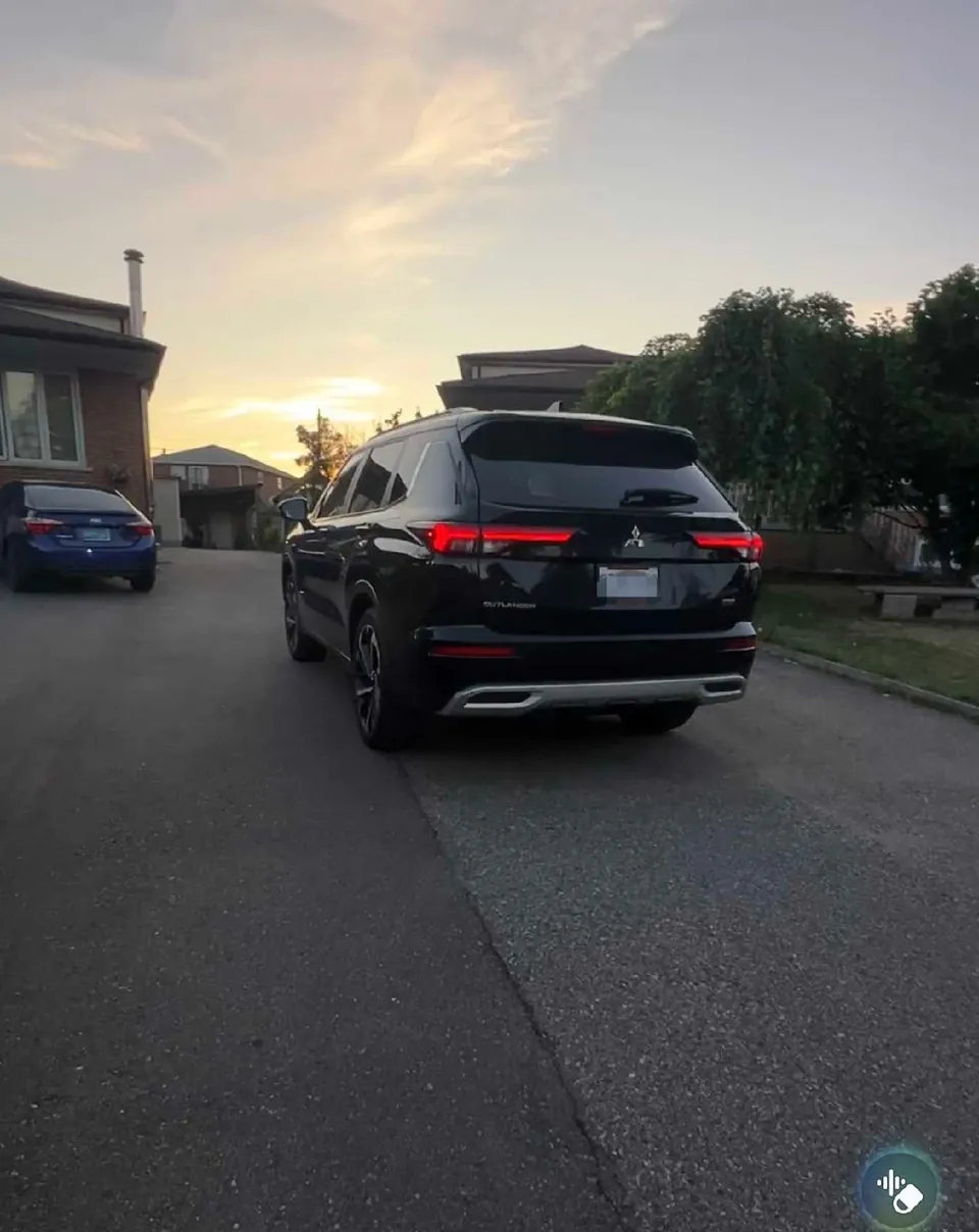 Mitsubishi Outlander 2023 photo 3