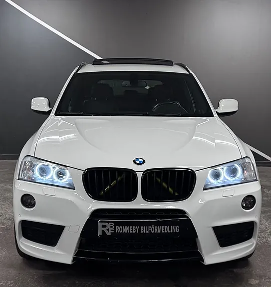 BMW X3 2011 photo 2