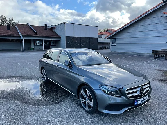 Mercedes-Benz E220 2017 photo 2