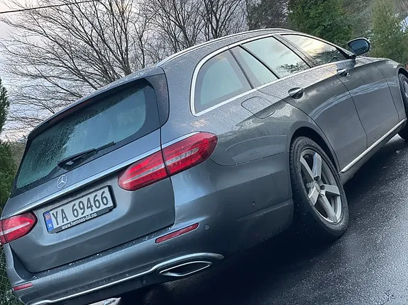 Mercedes-Benz E220 2017 photo 4
