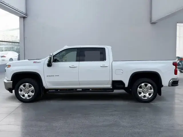 Chevrolet Silverado 2500 2022 photo 2