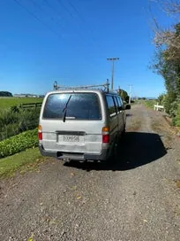Toyota Hiace 2002 photo 2