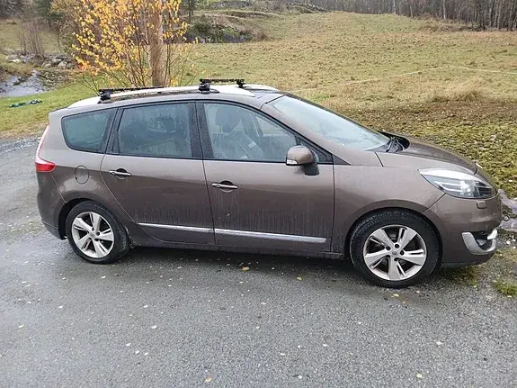 Renault Grand Scenic Iii 2013 photo 2