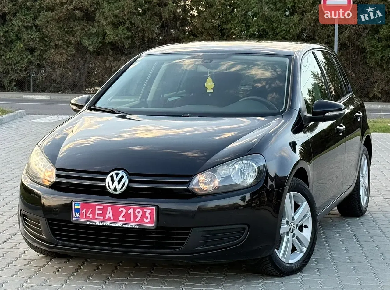 Volkswagen Golf 2010 photo 4