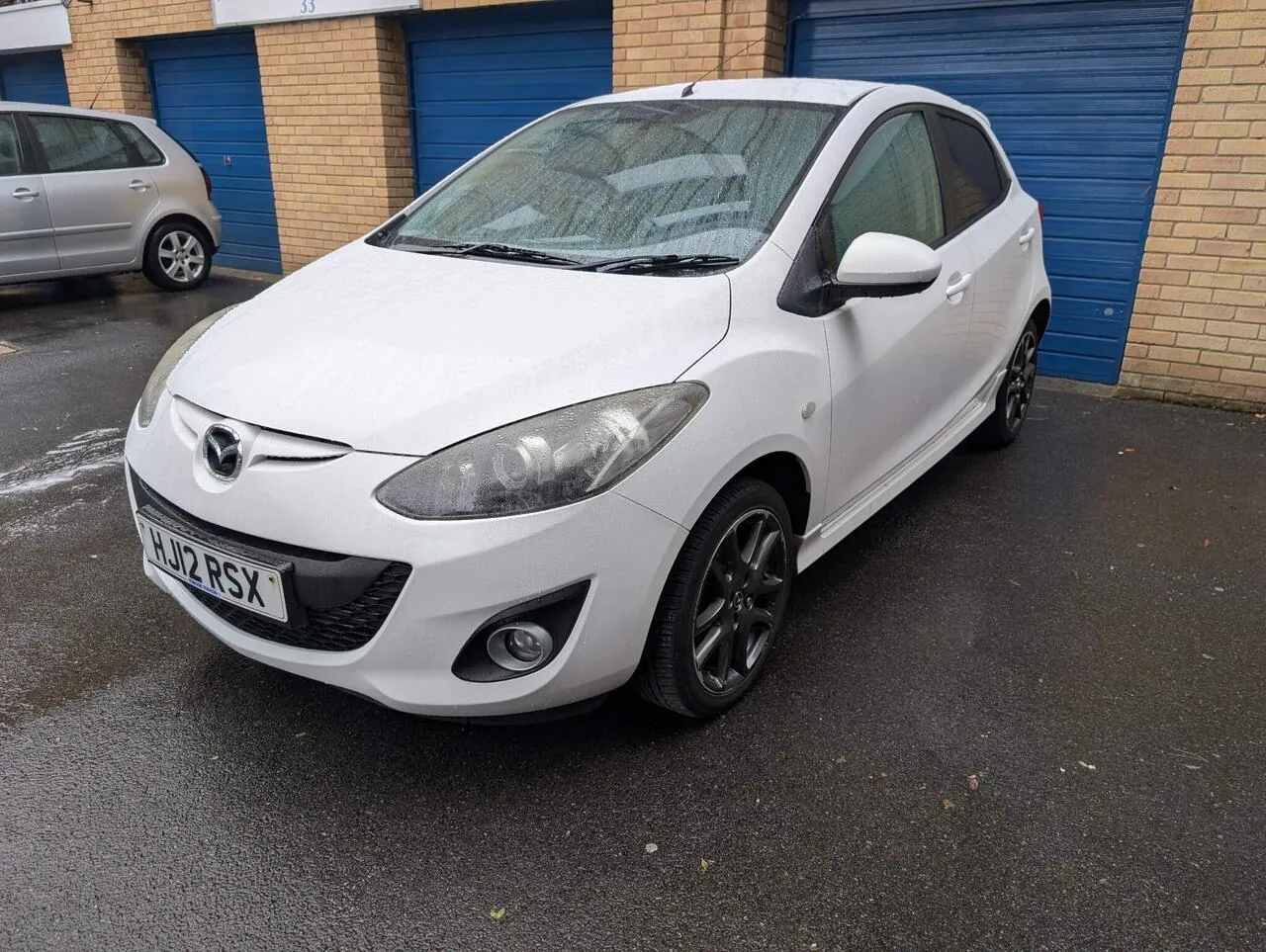 Mazda Mazda2 2012 photo 3
