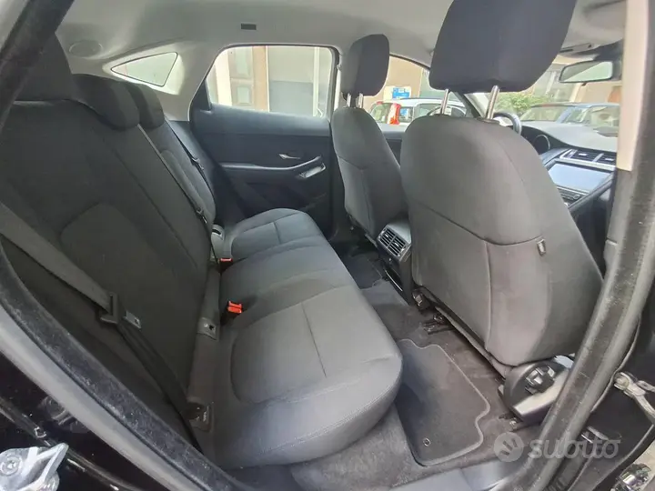 Jaguar E-Pace 2023 photo 5