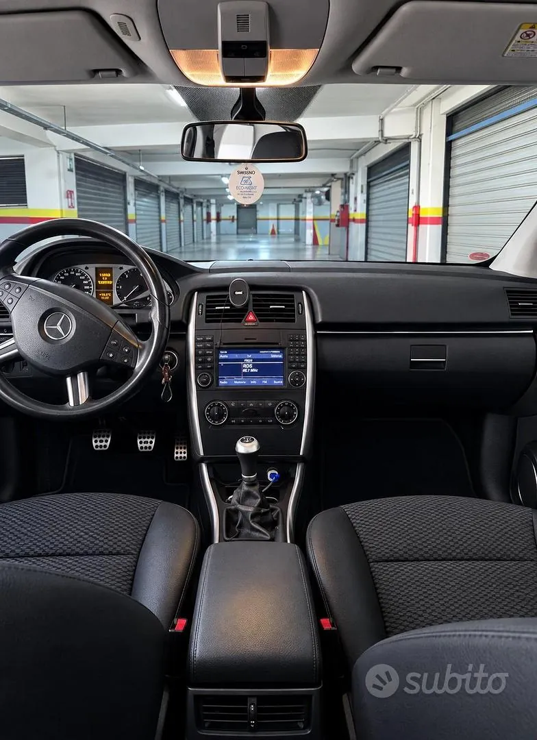 Mercedes-Benz B-Class 2011 photo 4