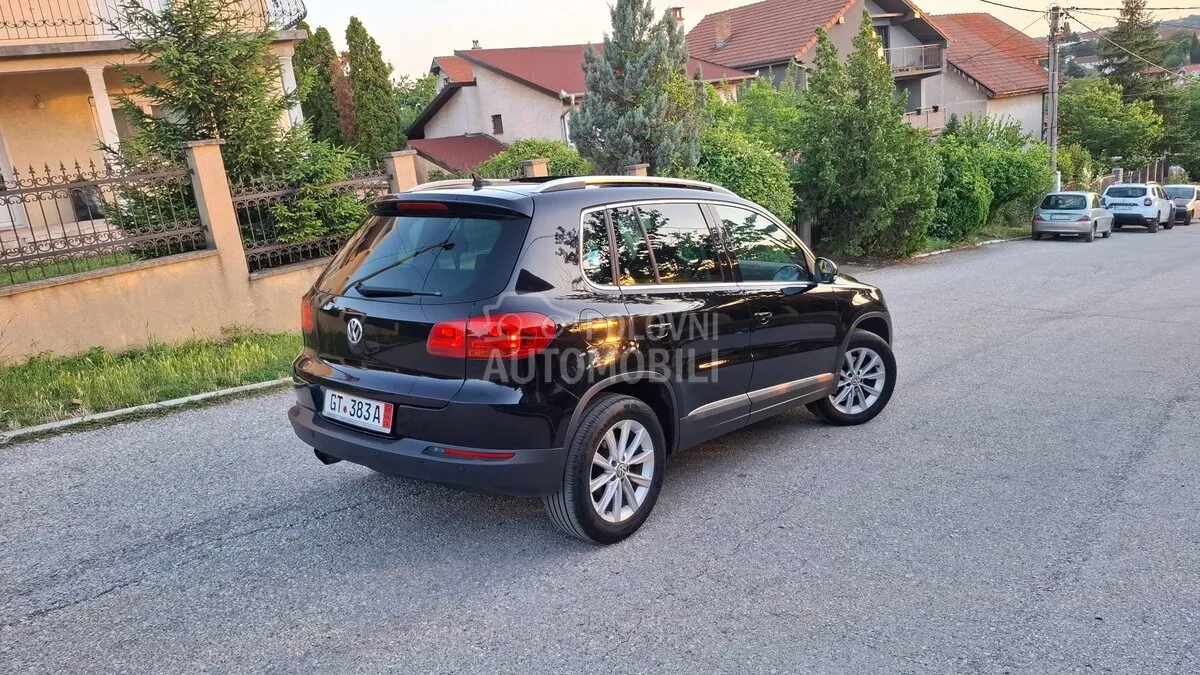 Volkswagen Tiguan 2011 photo 2